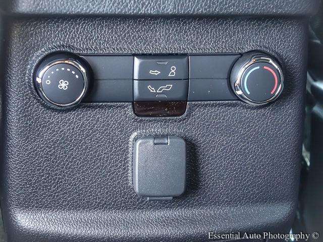 Ford Explorer 2017 photo 10